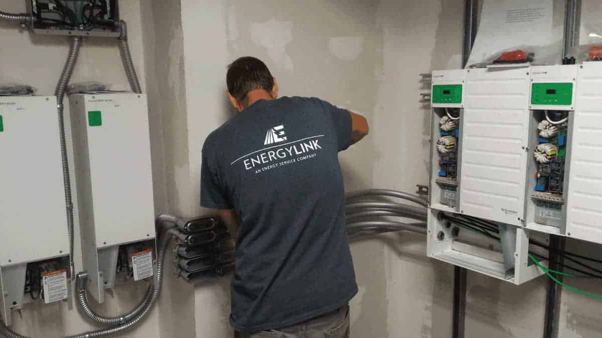 3 Practical Benefits of Commercial Batteries EnergyLink