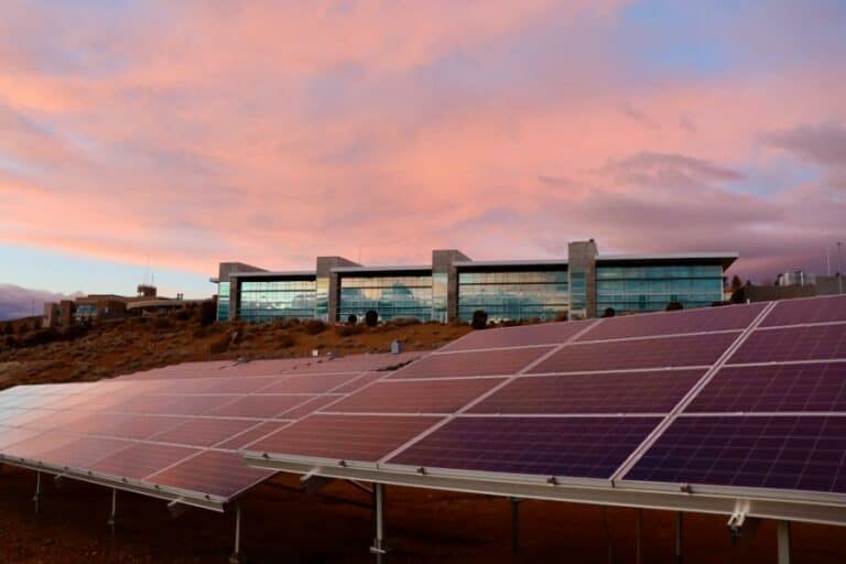 decarbonization solar panels