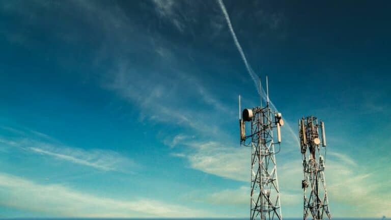 5G tower technology